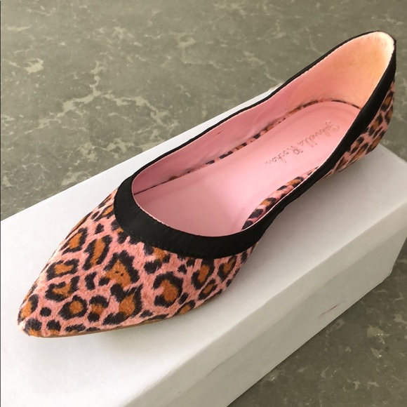 Gabriella Rocha Flats - Picture 3 of 4